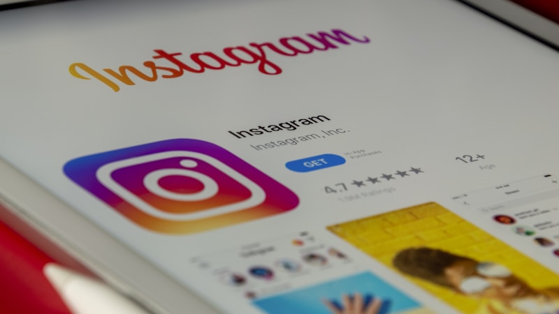 インスタのメッセージ削除で通知は届く？相手にどう見えるかと消し方の違いをやさしく解説